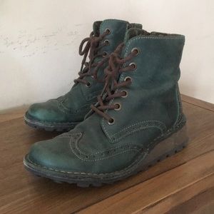 Fly London Wingtip Combat Zip Boot